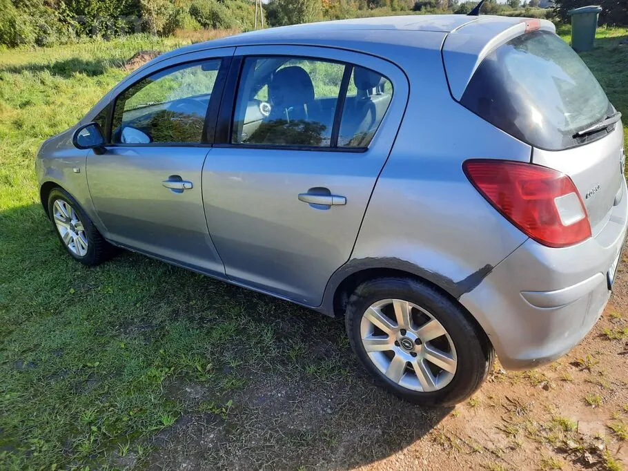 Opel Corsa 2009 photo 4