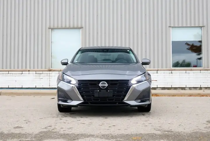 Nissan Altima 2024 photo 2