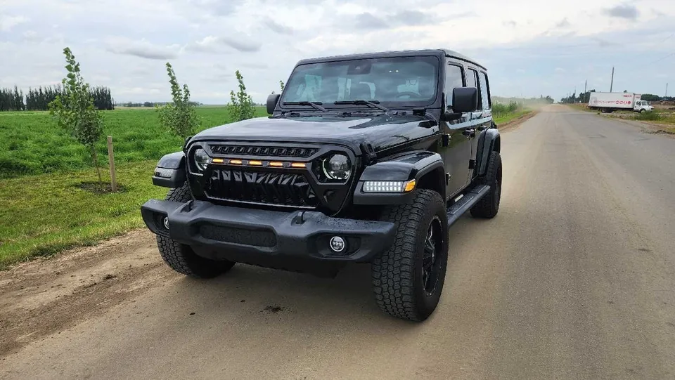 Jeep Wrangler 2025 photo 2
