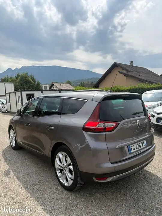 Renault Grand Scenic 2019 photo 4