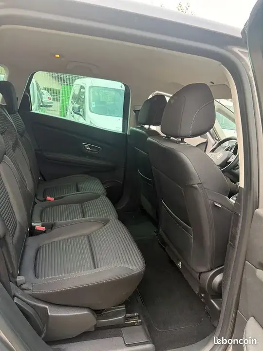 Renault Grand Scenic 2019 photo 5