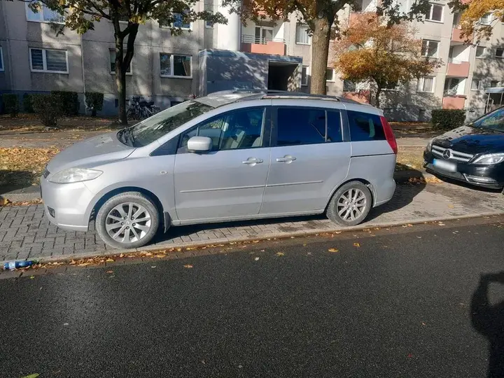 Mazda 5
