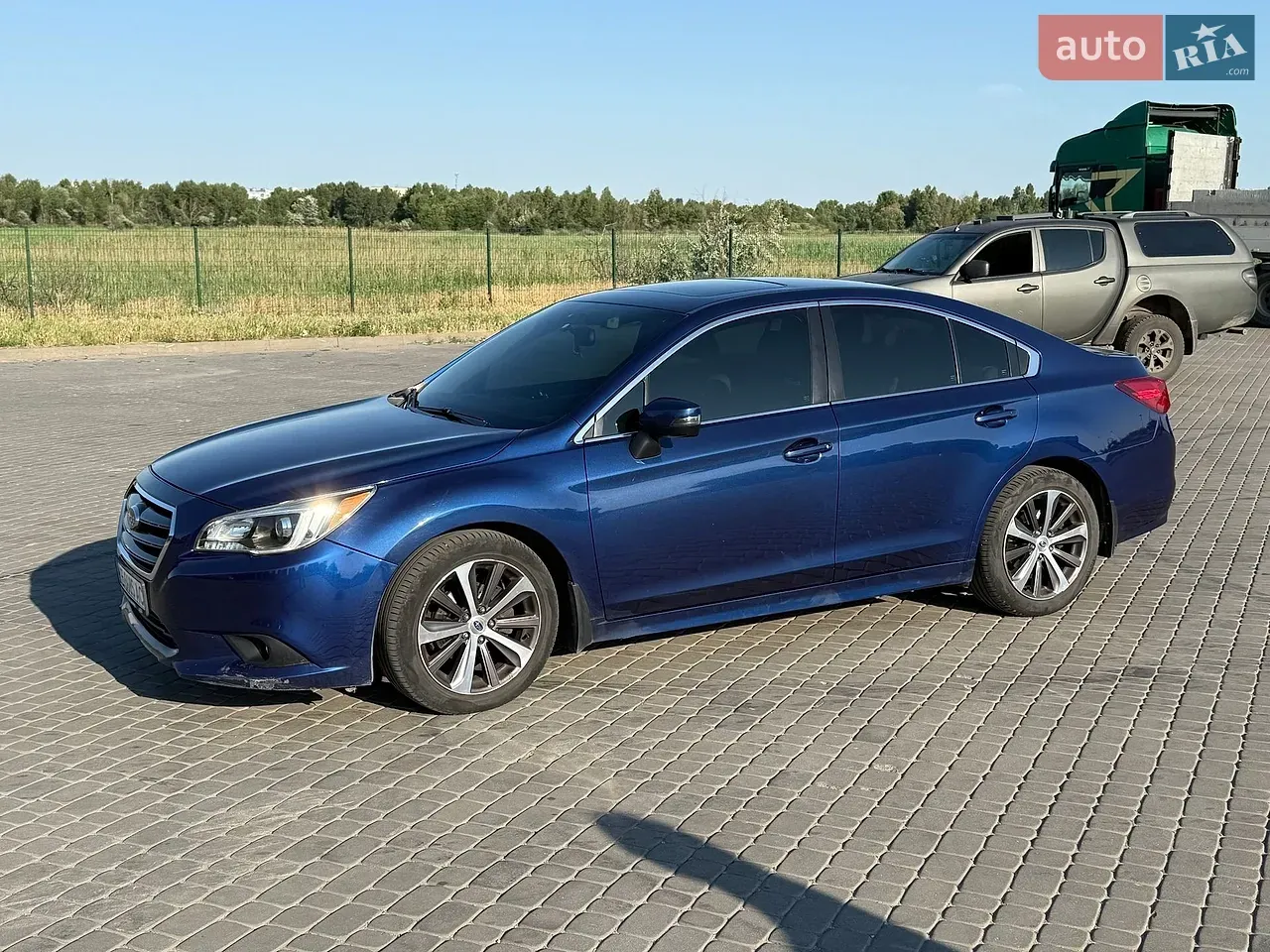 Subaru Legacy 2015 photo 2