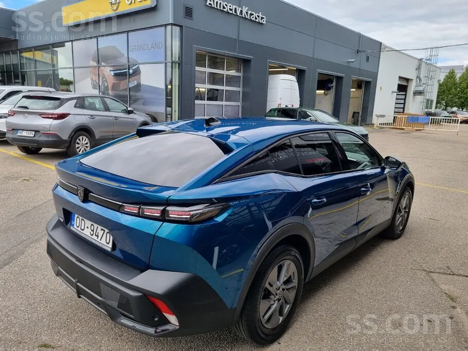 Peugeot 408 2025 photo 2