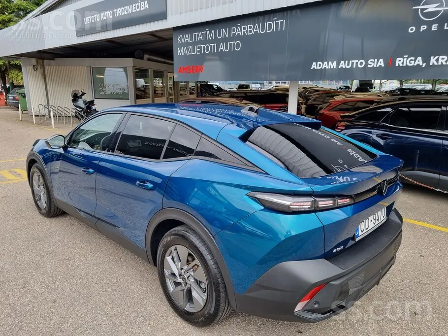 Peugeot 408 2025 photo 4