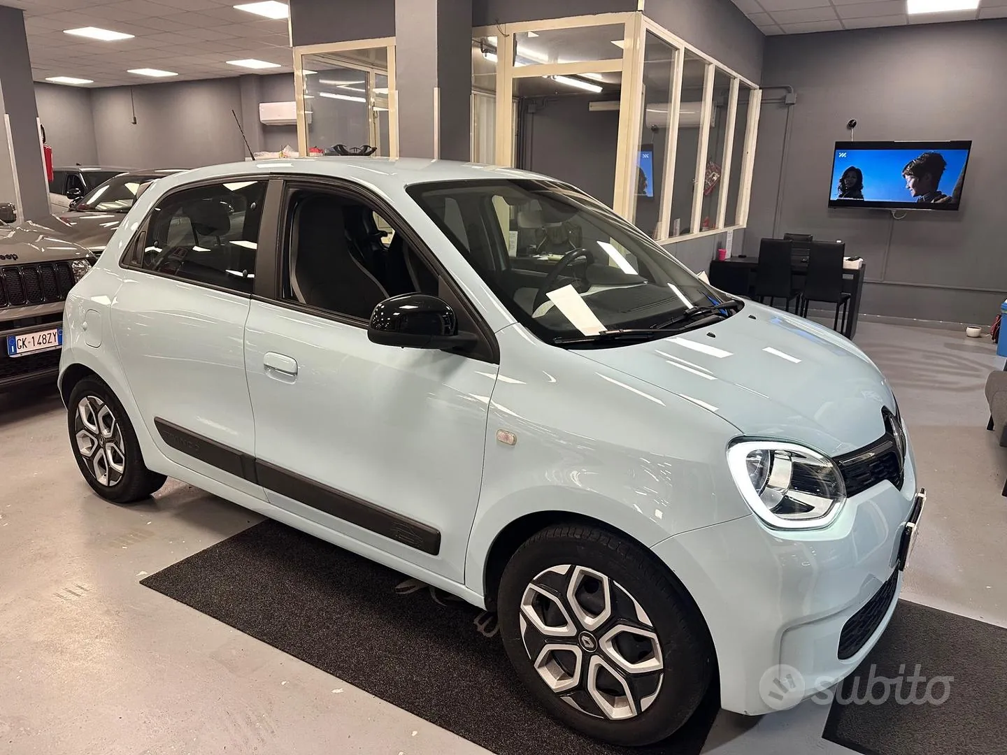 Renault Twingo 2023 photo 2