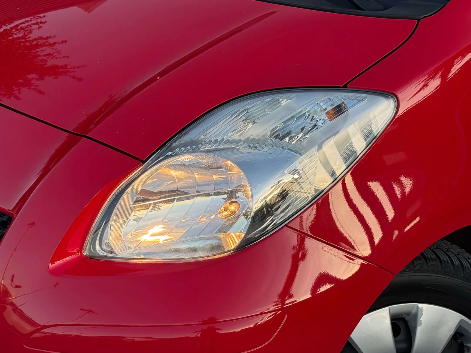Toyota Yaris 2010 photo 4