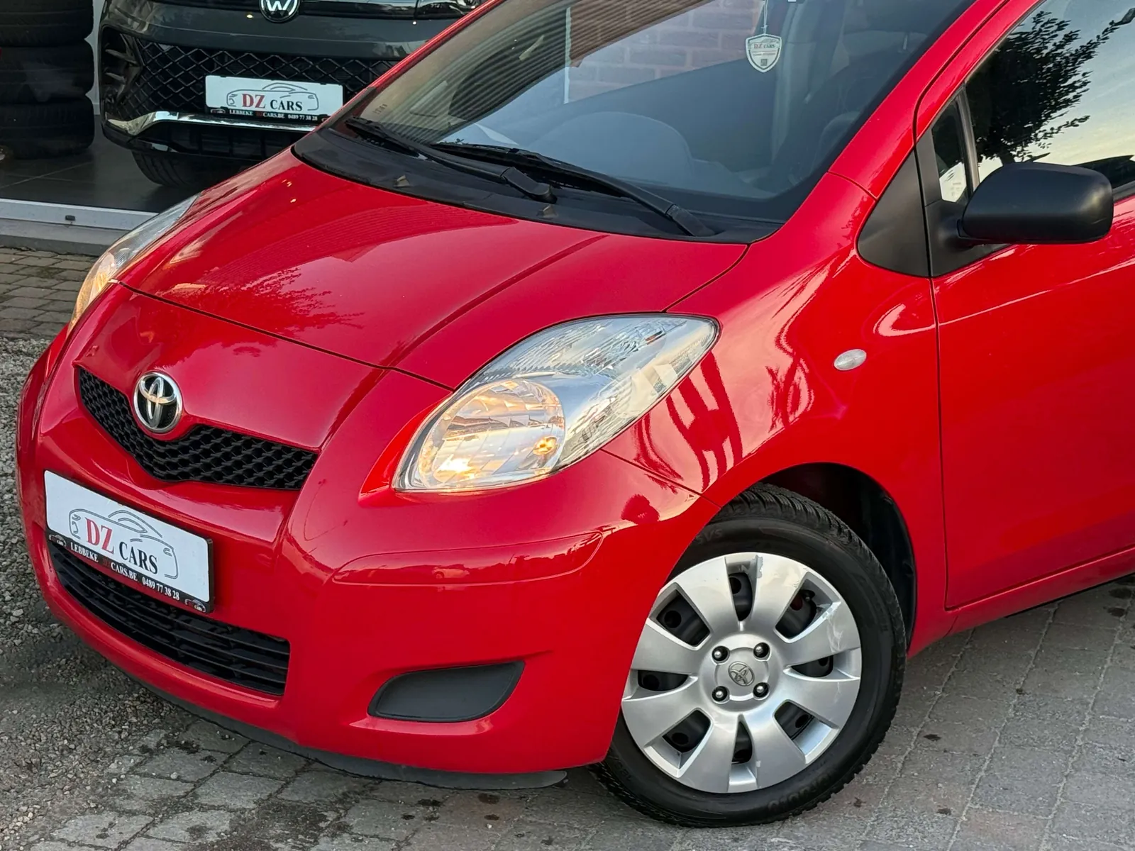 Toyota Yaris 2010 photo 3