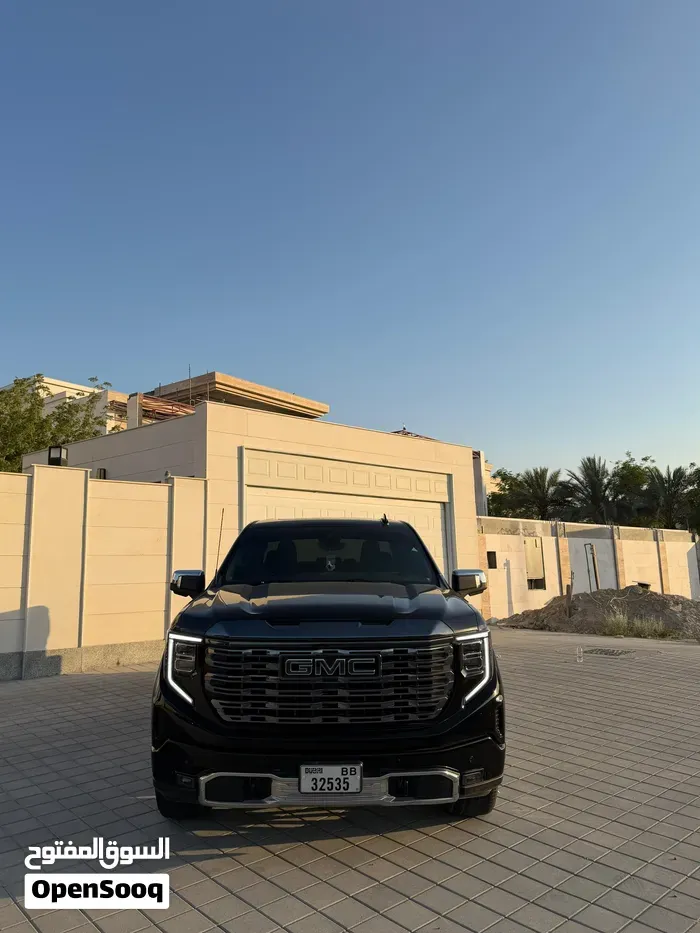 GMC Sierra 2024 photo 2