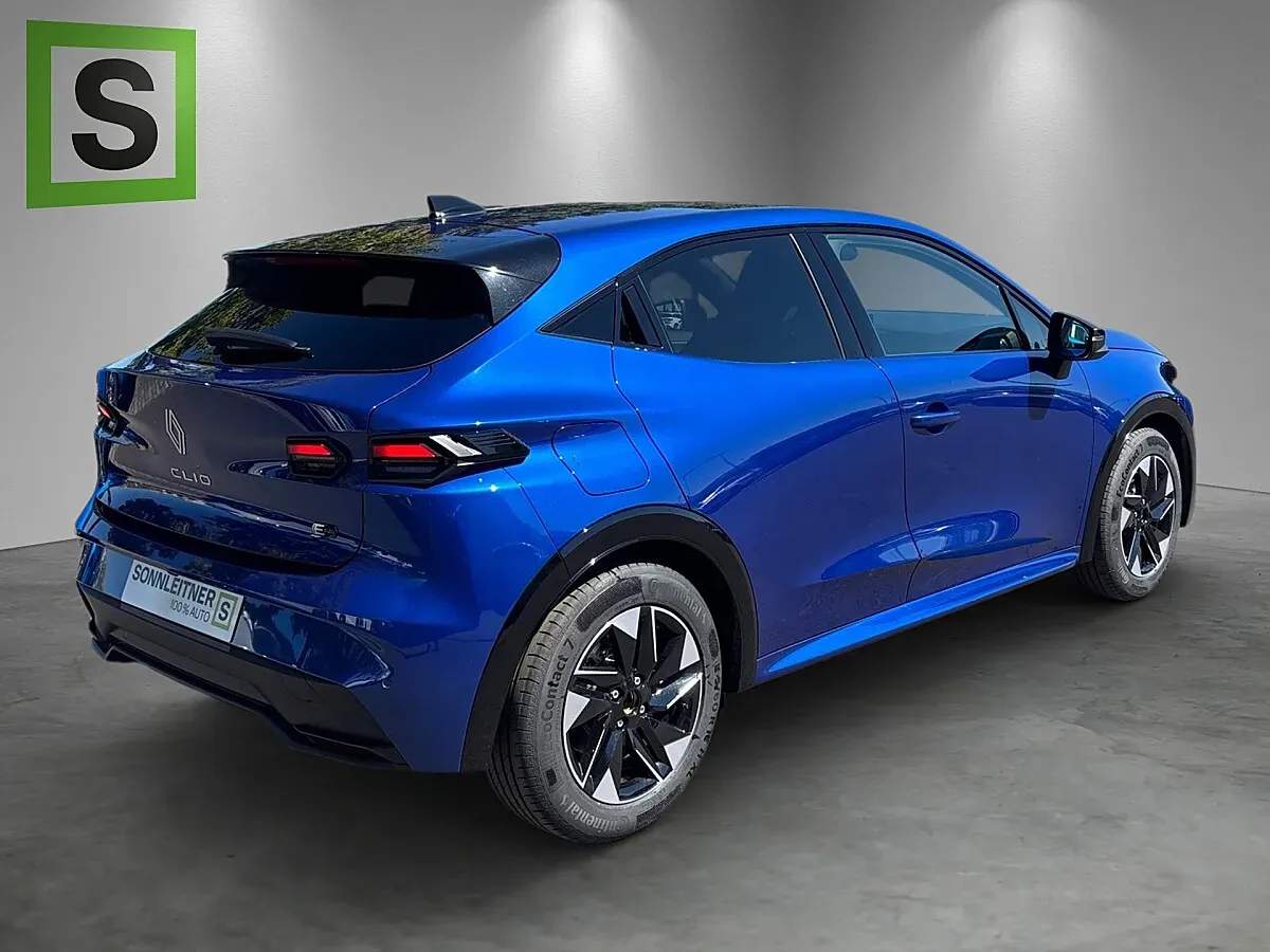 Renault Clio photo 3