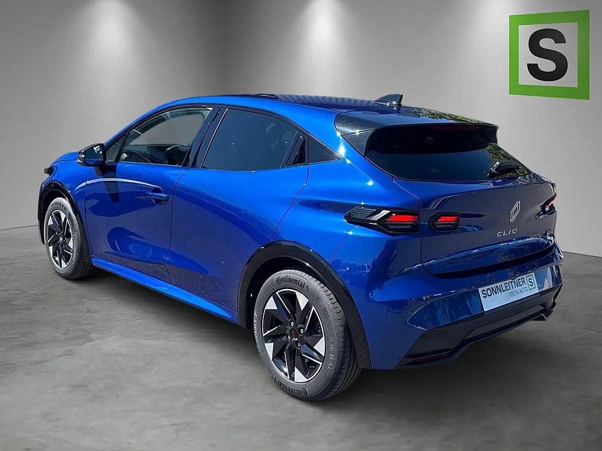 Renault Clio photo 2