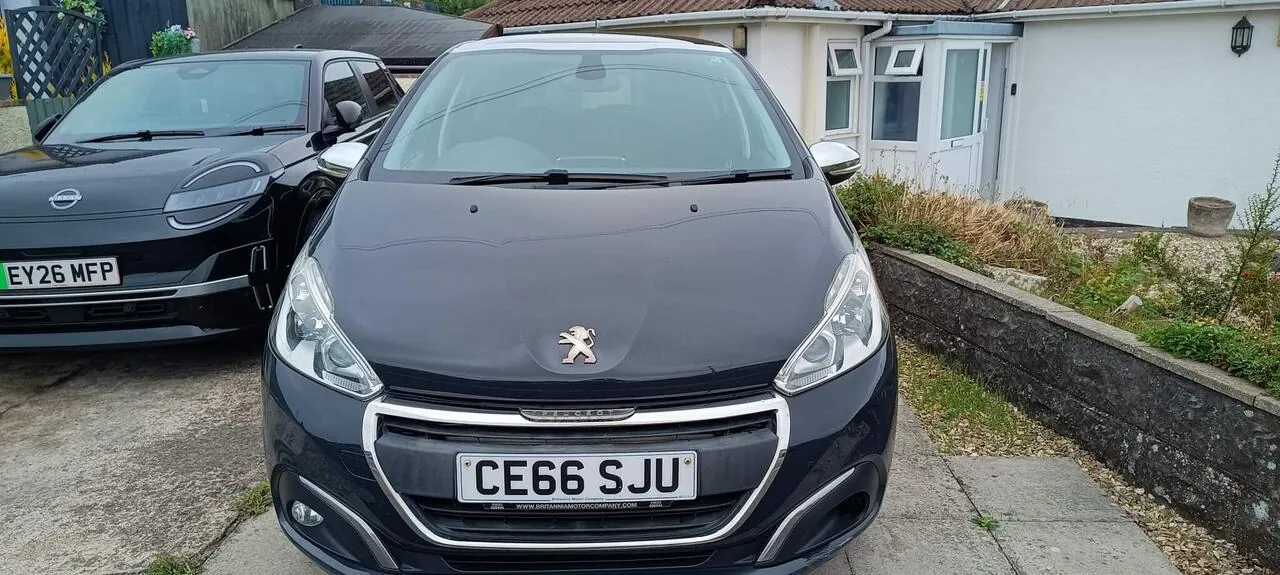 Peugeot 208 2016 photo 3