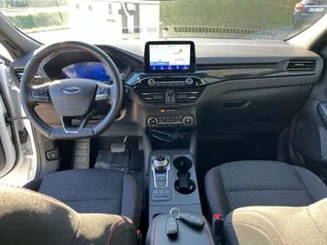 Ford Kuga 2021 photo 2