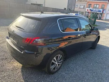 Peugeot 308 2019 photo 3