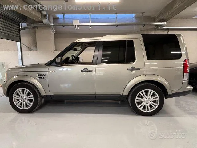 Land Rover Discovery 2010 photo 2