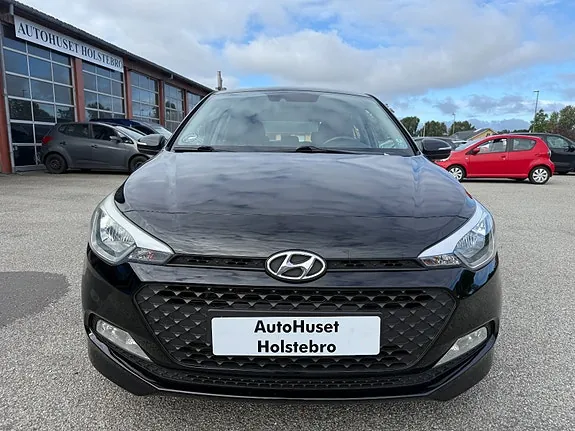 Hyundai I20 2015 photo 2