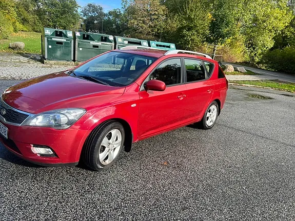 Kia Ceed 2011 photo 4