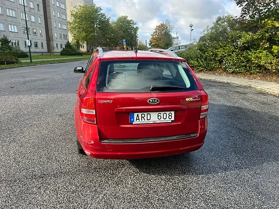 Kia Ceed 2011 photo 3