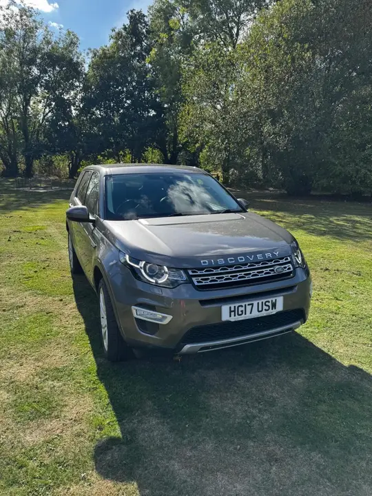 Land Rover Discovery Sport 2017 photo 2