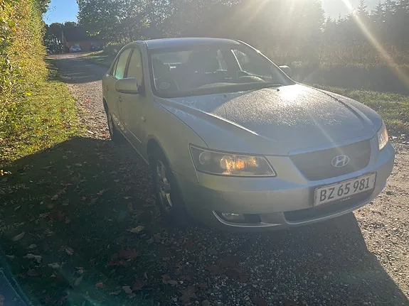 Hyundai Sonata 2005 photo 4