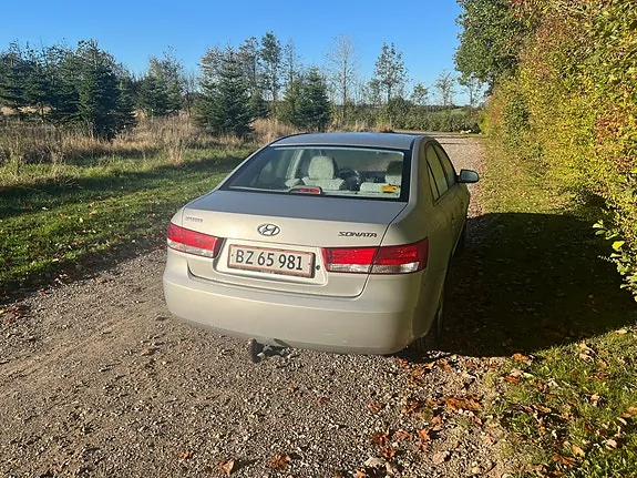Hyundai Sonata 2005 photo 5