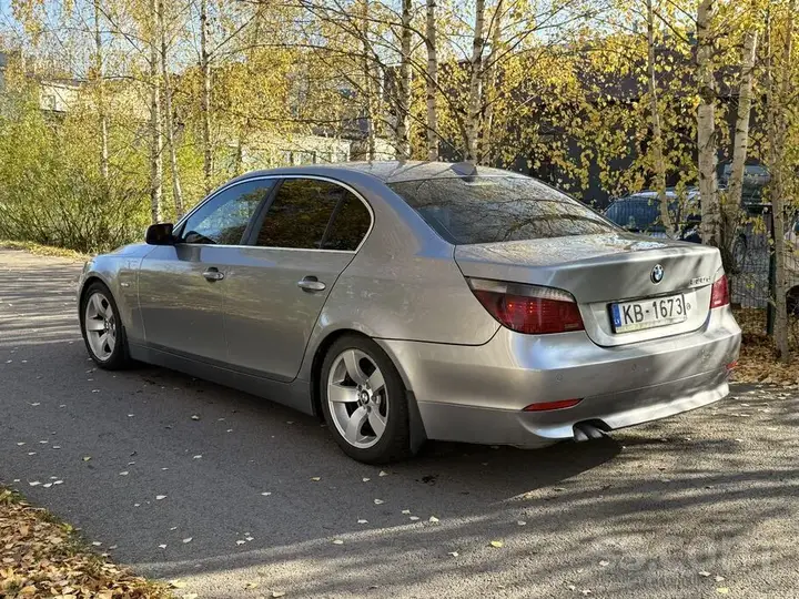 BMW 530 2004 photo 3