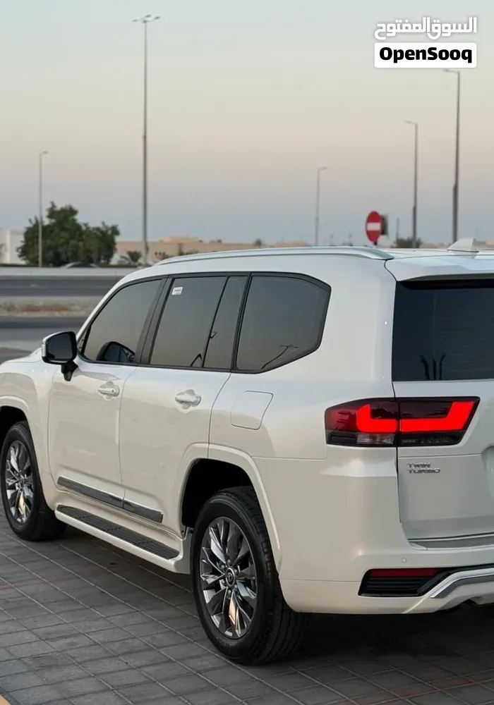Toyota Land Cruiser 2026 photo 2