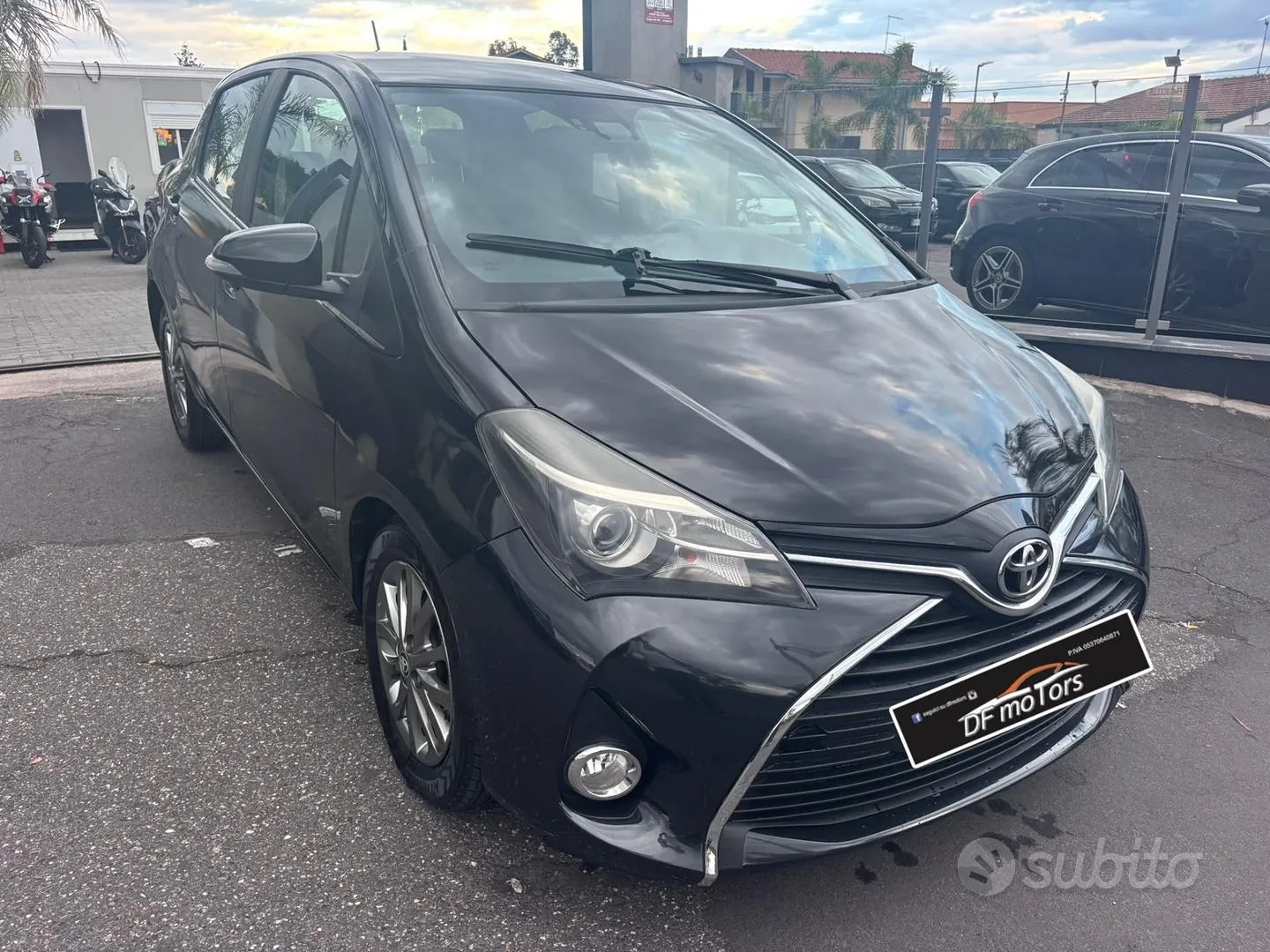 Toyota Yaris 2016 photo 2