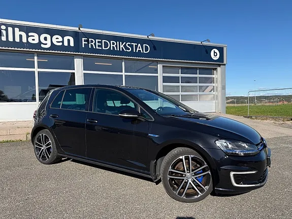 Volkswagen Golf 2017 photo 2