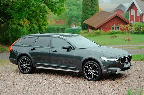 Volvo V90 Cross Country 2018 photo 3