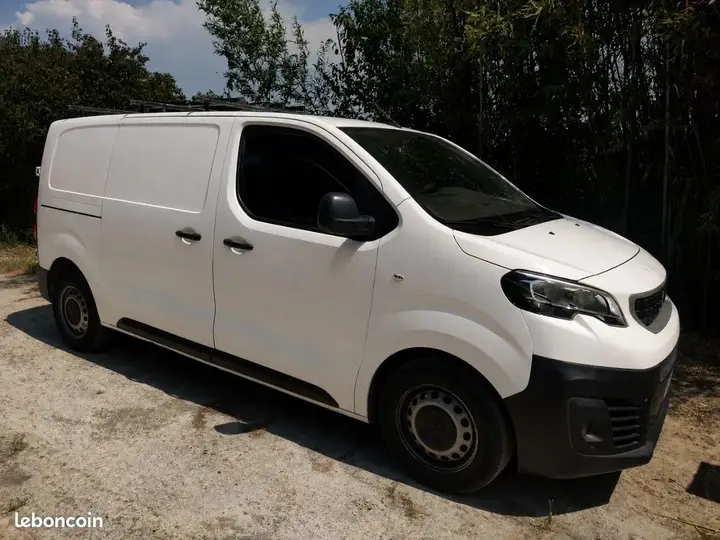 Peugeot Expert Combi 2021 photo 3