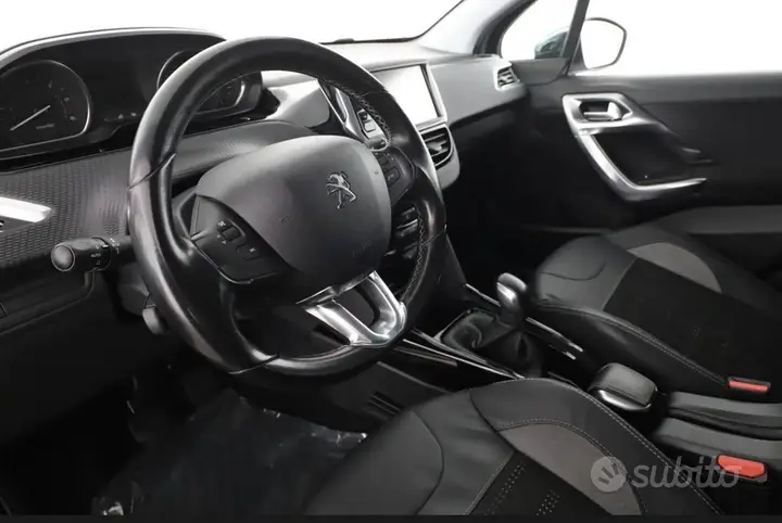 Peugeot 2008 2015 photo 5