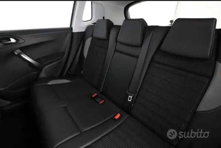 Peugeot 2008 2015 photo 3