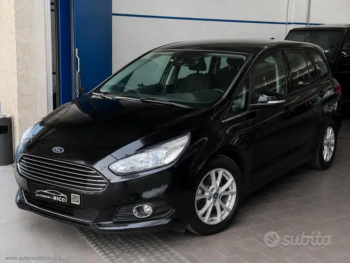 Ford S-Max