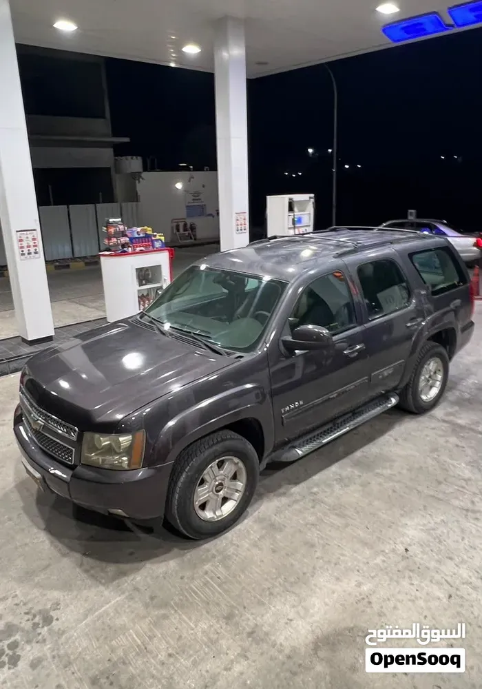 Chevrolet Tahoe 2011 photo 2
