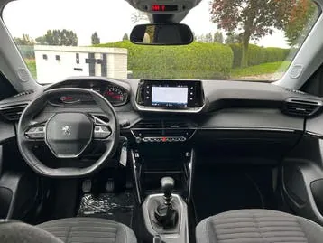 Peugeot 2008 2022 photo 2