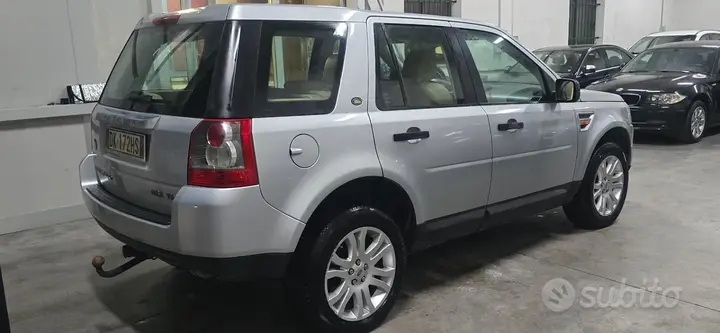 Land Rover Freelander 2006 photo 3