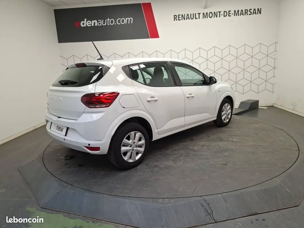Dacia Sandero 2024 photo 3