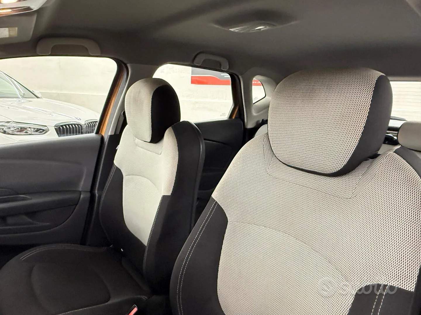 Renault Captur 2018 photo 2