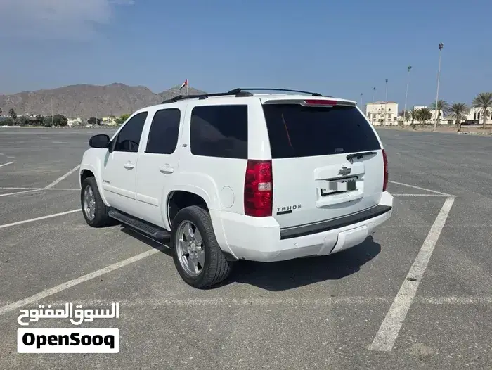 Chevrolet Tahoe 2009 photo 2