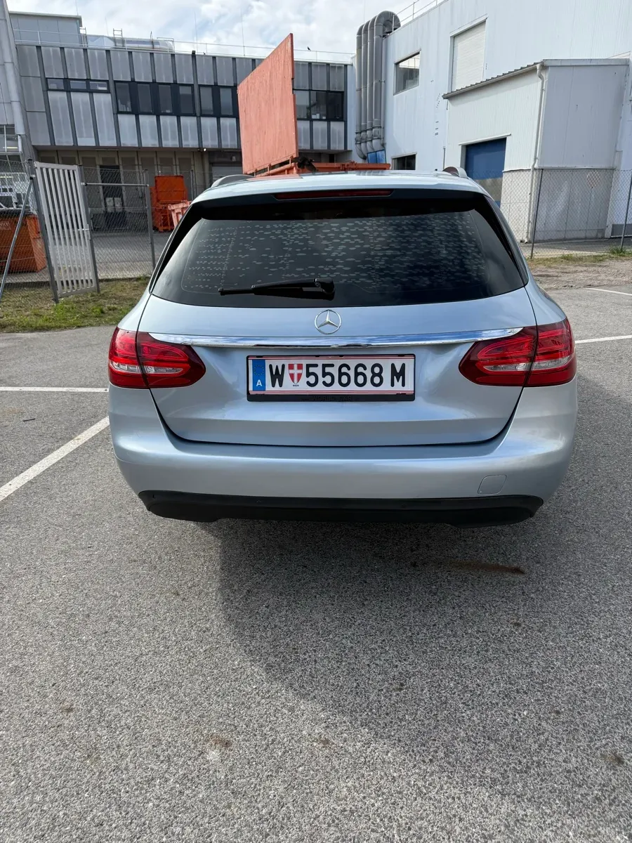 Mercedes-Benz C-Class 2017 photo 2