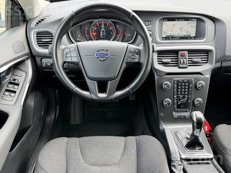 Volvo V40 2016 photo 4