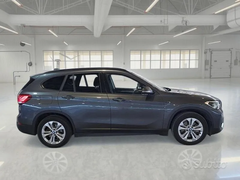 BMW X1 2022 photo 3
