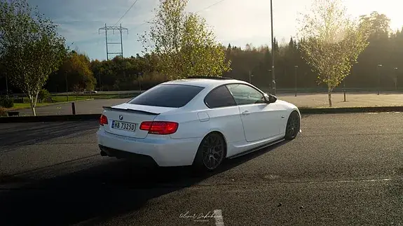 BMW 320I 2011 photo 5