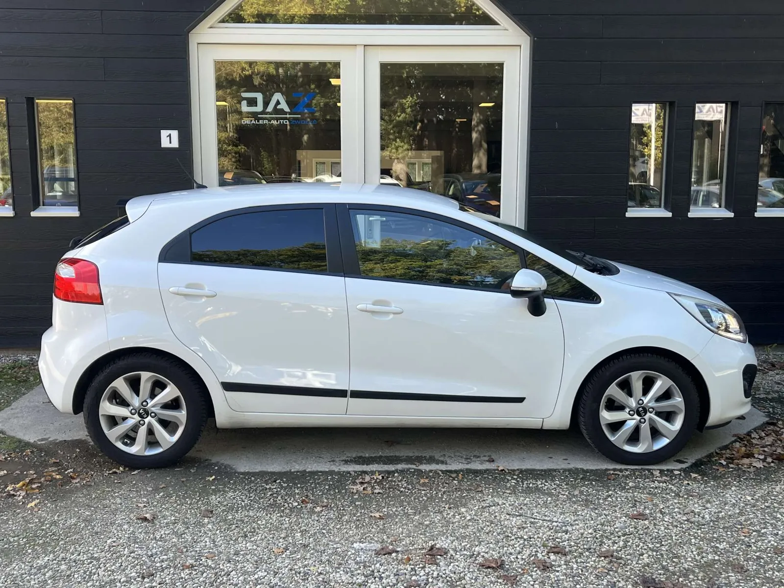 Kia Rio 2013 photo 2