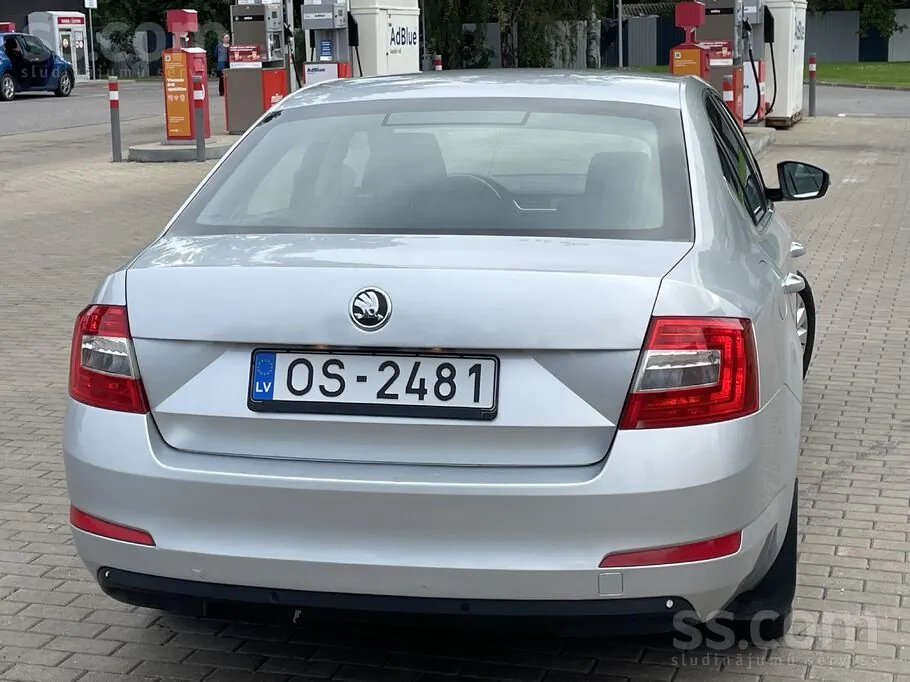 Skoda Octavia 2013 photo 2