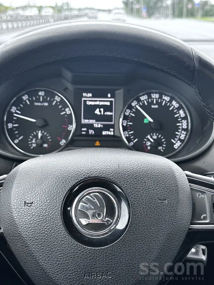 Skoda Octavia 2013 photo 4