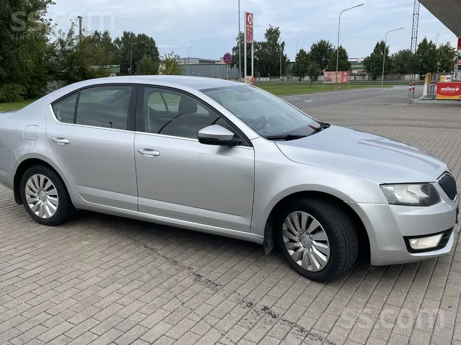 Skoda Octavia 2013 photo 3