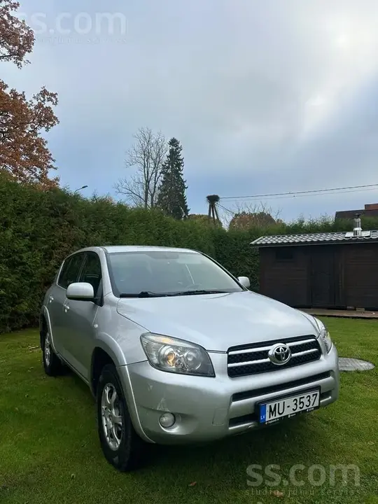 Toyota Rav4 2007 photo 2