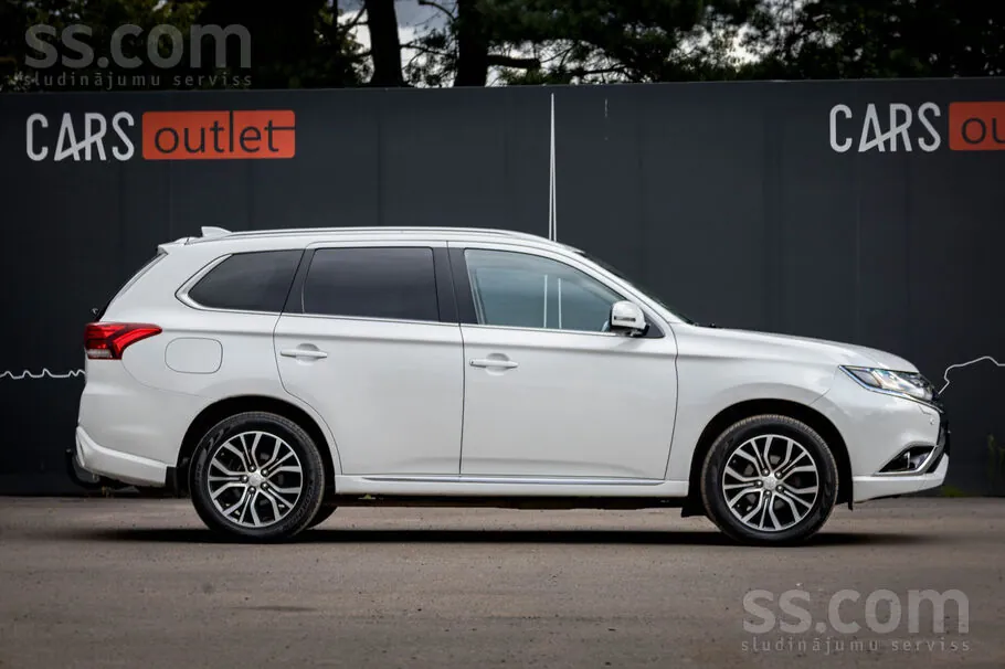 Mitsubishi Outlander 2016 photo 4